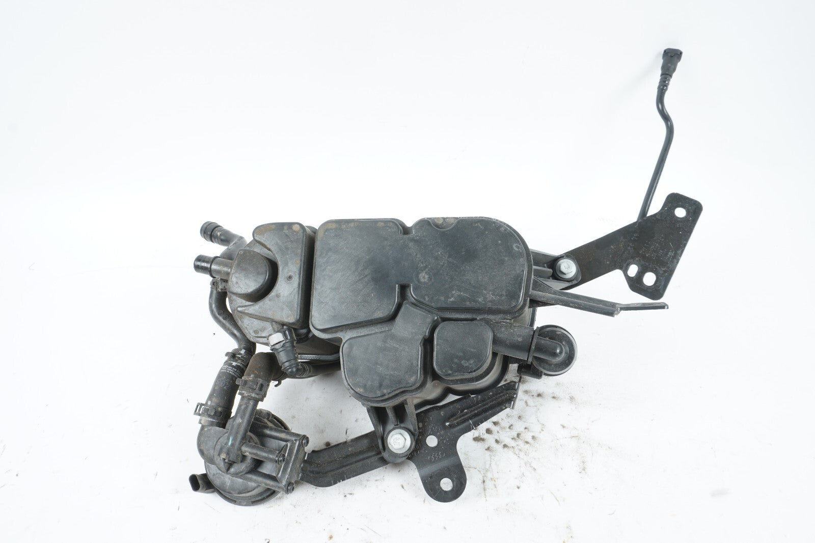 2012 - 2015 AUDI A7 FUEL EVAP CHARCOAL CANISTETR 8K0201801C OEM