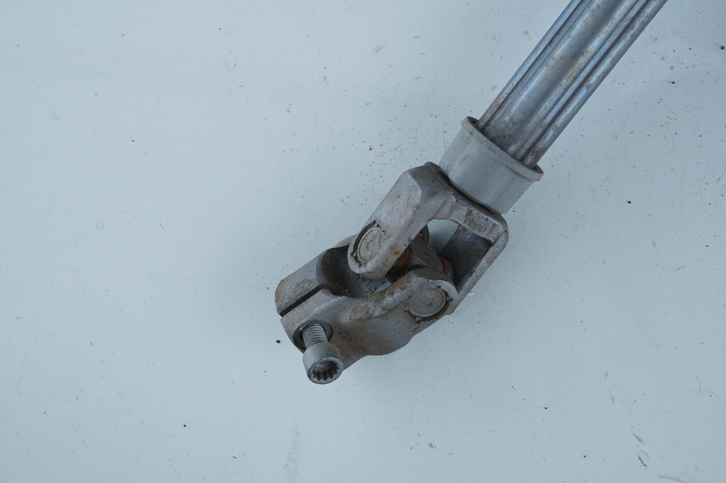 2012-2018 AUDI A6 A7 LEFT SIDE STEERING COLUMN U JOINT SHAFT 4G1419753B OEM