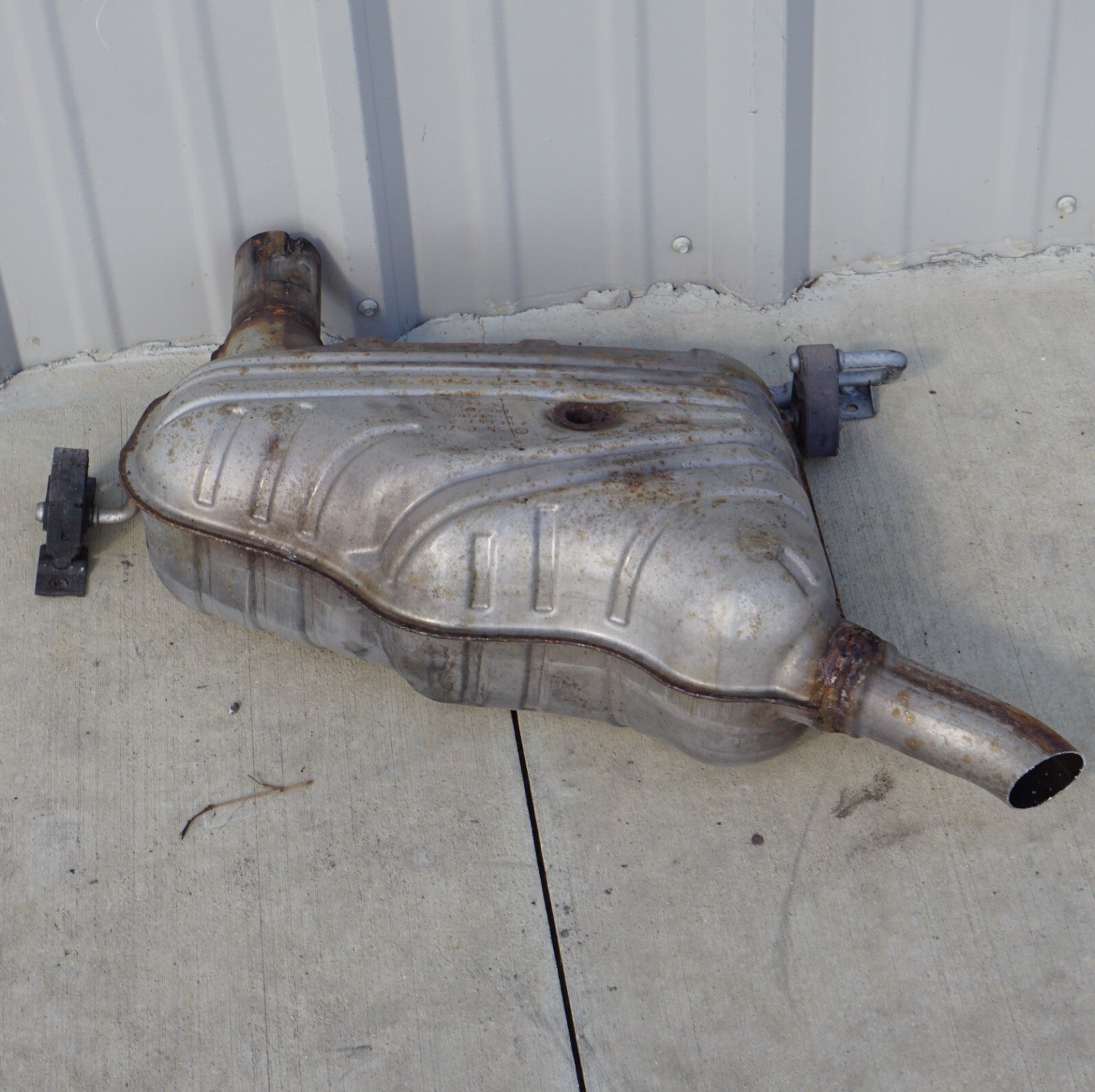 09-11 Mercedes W164 ML350 Exhaust Muffler Left Driver Side OEM