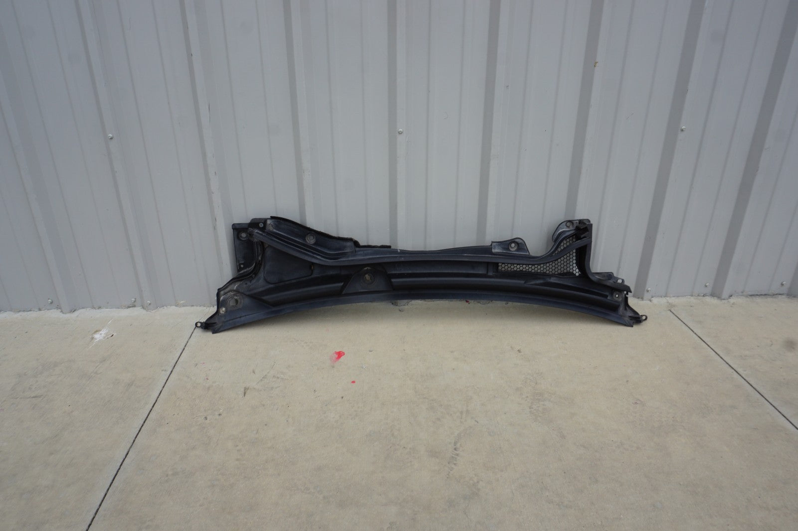2018 - 2025 ALFA ROMEO STELVIO FRONT WINDSHIELD COWL TRIM PANEL OEM