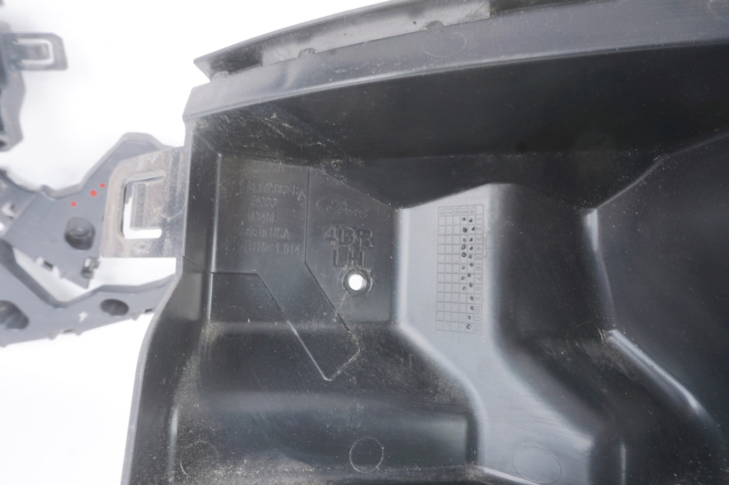 2015 - 2018 Ford Focus Rear Bumper Left Right Support Mount Bracket Set OEM