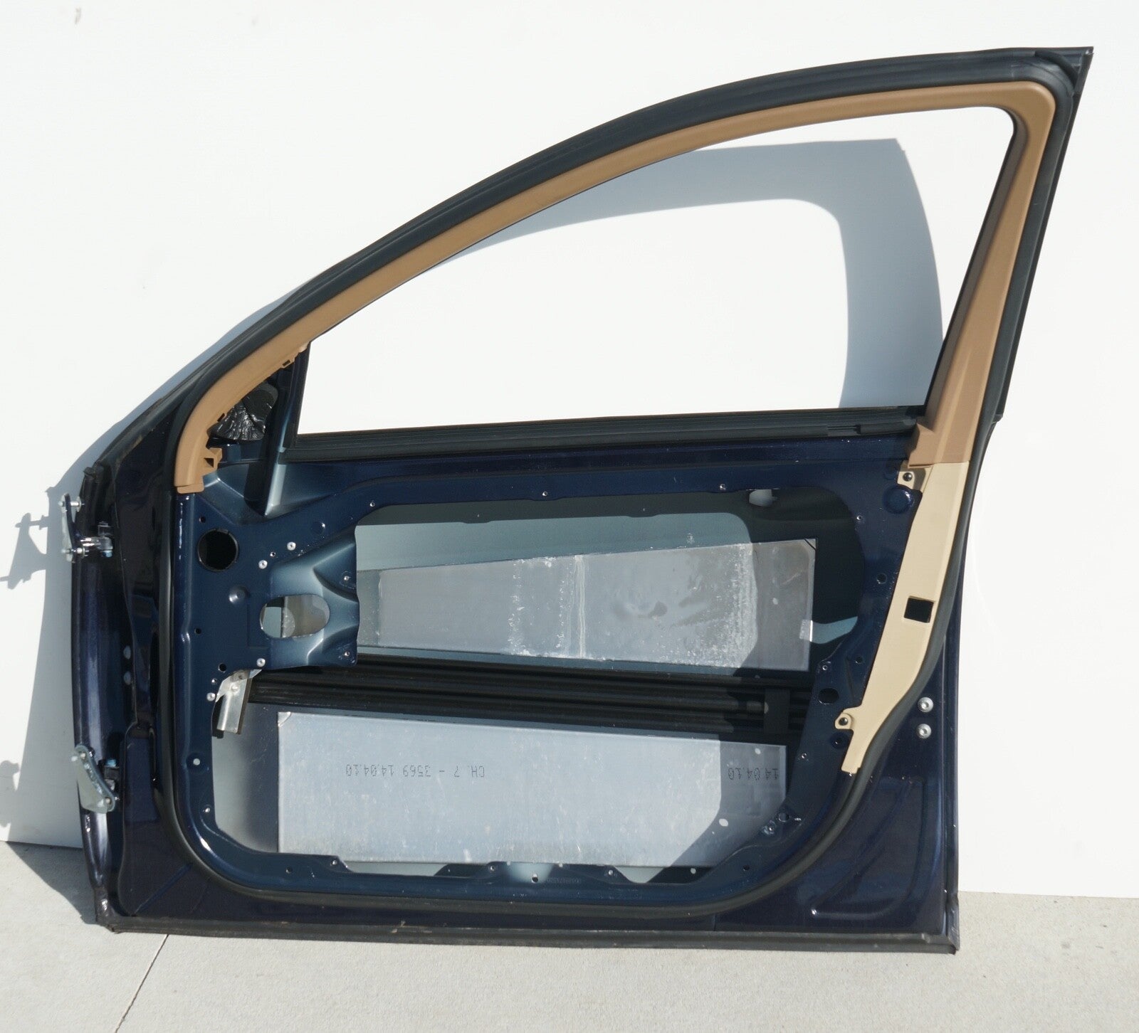 07 - 13 MERCEDES-BENZ S550 W221 FRONT RIGHT PASSENGER SIDE DOOR SHELL OEM