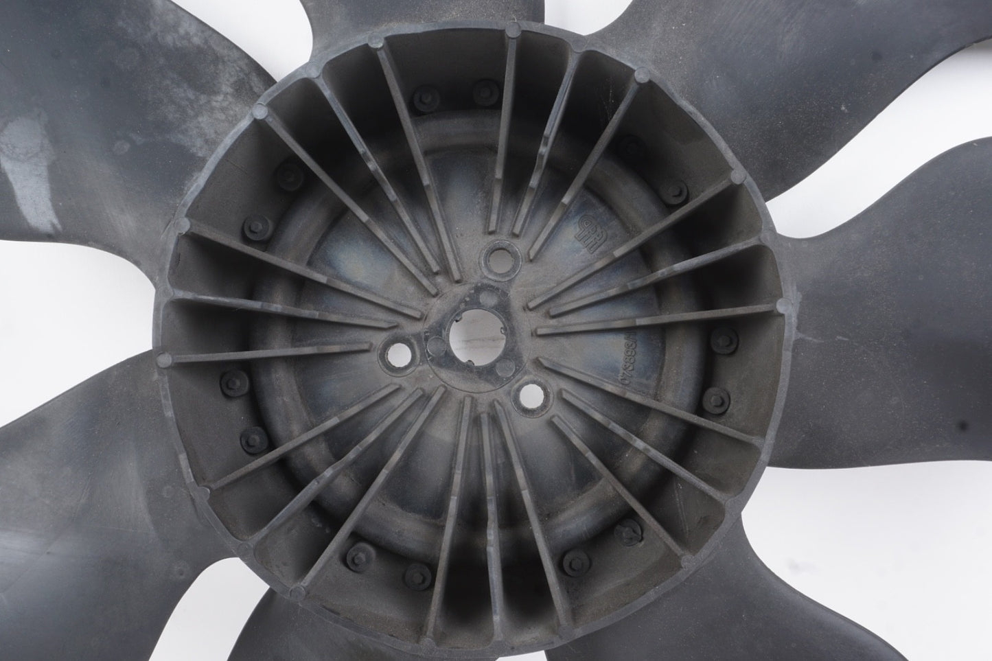 2008 - 2020 Mercedes W204 C250 E350 Engine Radiator Cooling Fan Blade W/ Motor