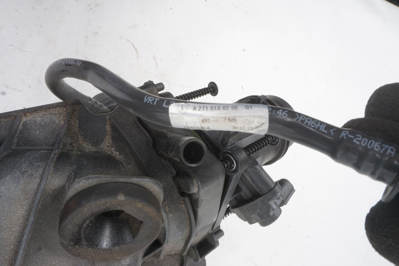 10-16 Mercedes W204 C250 SLK250 E250 Engine Air Intake Manifold 2710903037 OEM