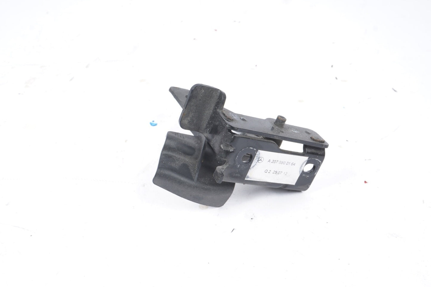 2010 - 2013 MERCEDES E350 E550 CONVERTIBLE HOOD SAFETY LATCH