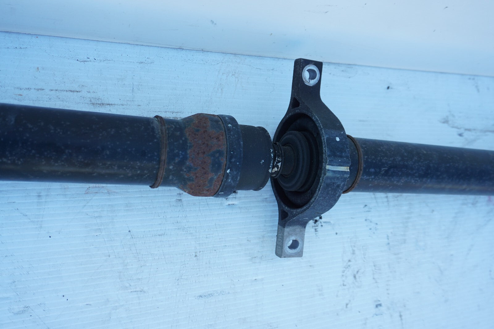 2013-2016 HYUNDAI SANTA FE REAR DRIVESHAFT 49300-B8150 OEM
