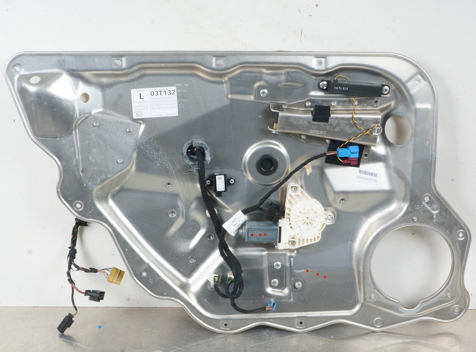 2007-2013 MERCEDES S550 W221 REAR LEFT DOOR WINDOW REGULATOR W/ CARRIER OEM