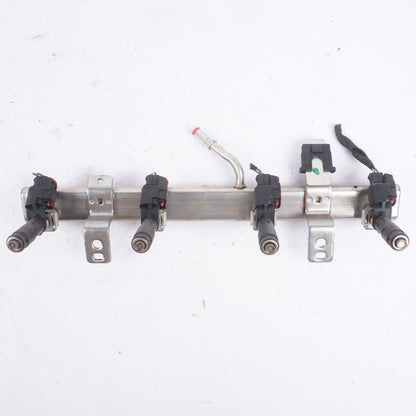 2016 - 2018 Fiat 500X 2.4L Engine Fuel Rail Injector with Injectors OEM