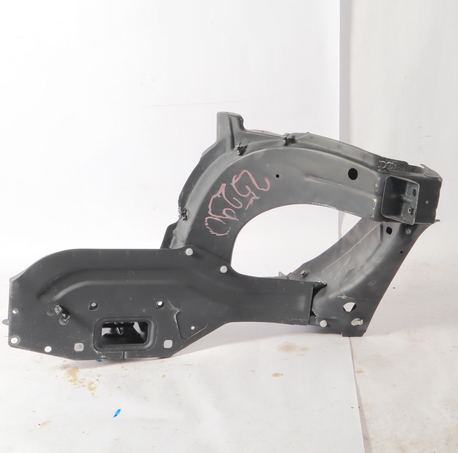 06-12 Mercedes W164 ML550 GL450 ML350 Front Left Headlight Support Bracket OEM