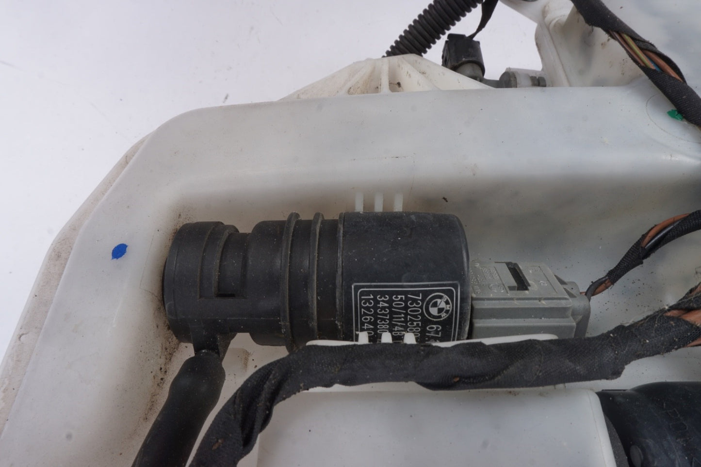 2009 - 2013 BMW 328i 335i  Windshield Cleaning Fluid Reservoir Bottle Tank OEM
