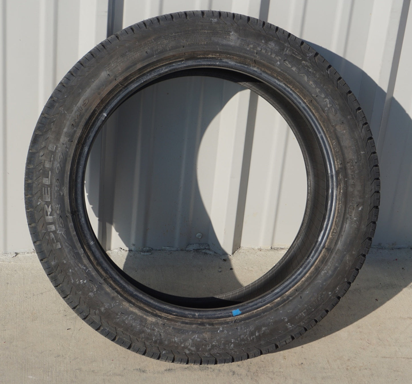 PIRELLI P6 FOUR SEASONS 255/45 R18 99H - USED - 8.5/32"