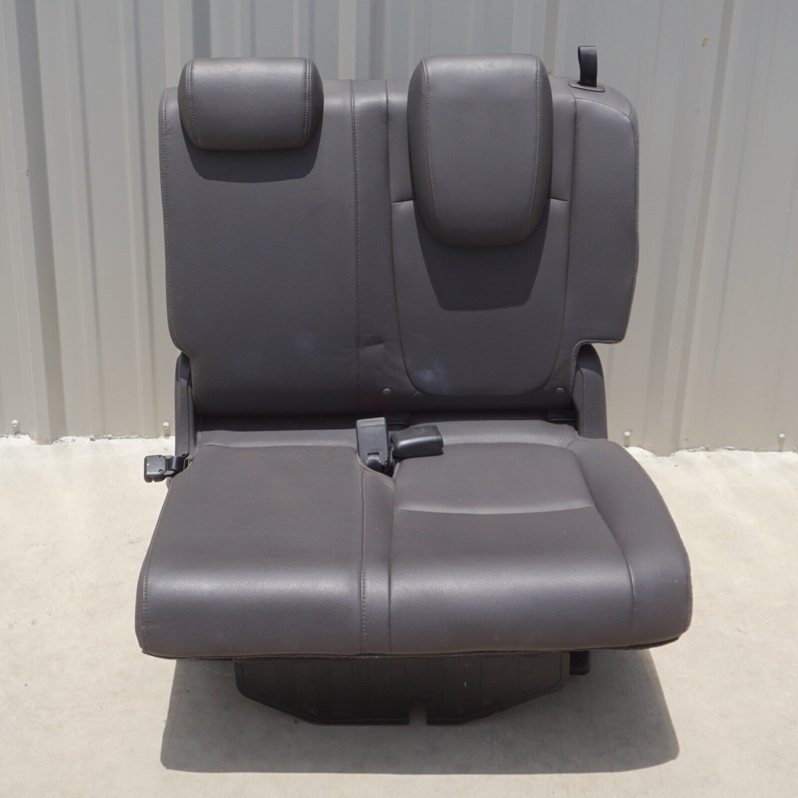 2018 - 2020 HONDA ODYSSEY REAR 3RD ROW LEFT SIDE SEAT CUSHION OEM BROWN