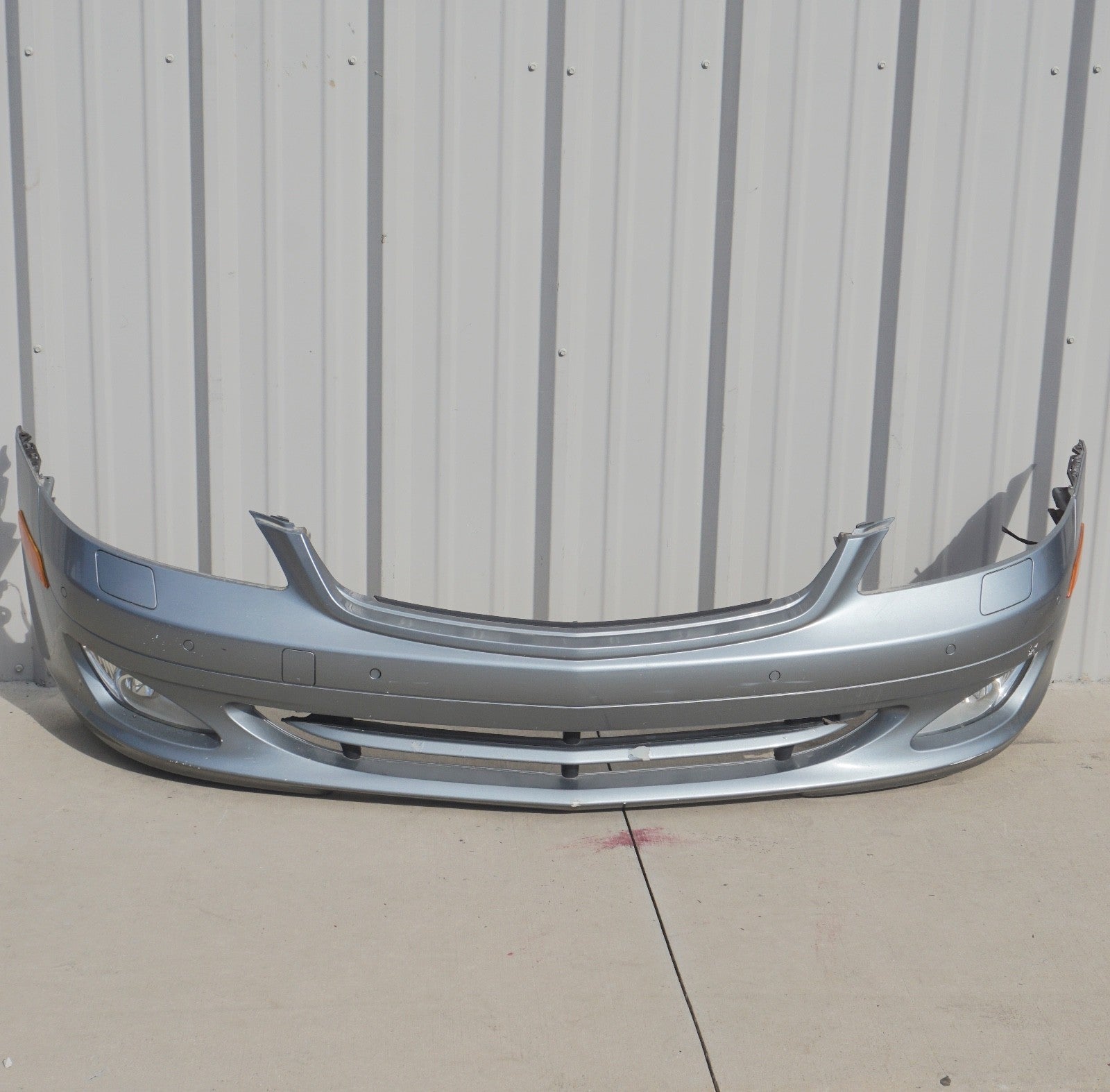 2007-2009 Mercedes W221 S550 S600 S450 Base Front Bumper Cover Assembly OEM