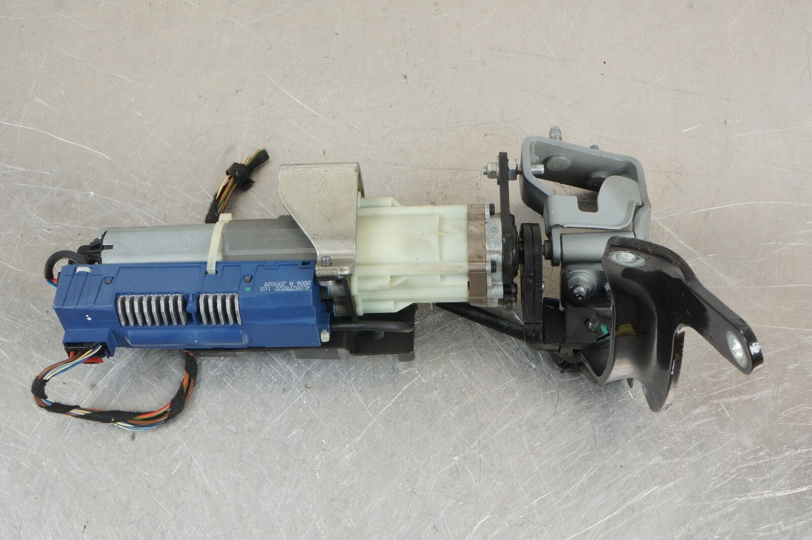 2007-2009 AUDI Q7 RIGHT REAR TAILGATE HATCH LIFT GATE POWER MOTOR 4F9959946 OEM