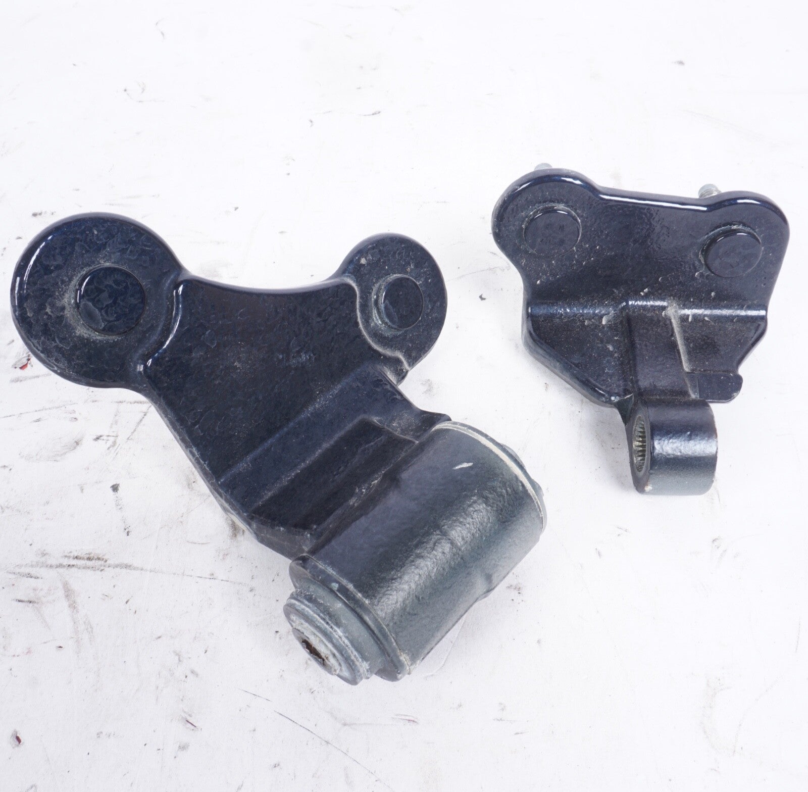 2008 - 2014 Mercedes-Benz C250 C350 C300 Door Hinges Rear Left OEM