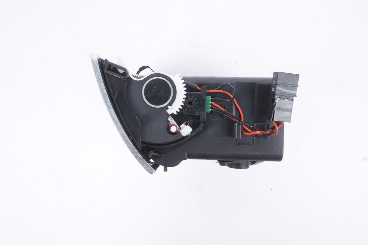 2004 - 2010 AUDI A8 S8 - LEFT Center DASH AIR VENT 4E0820951G