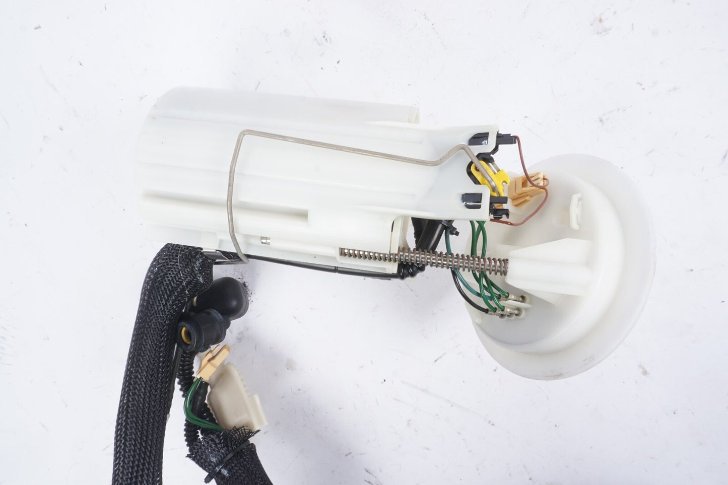 2006 - 2010  BMW 650i E63 E64 Fuel Pump Left & Right OEM