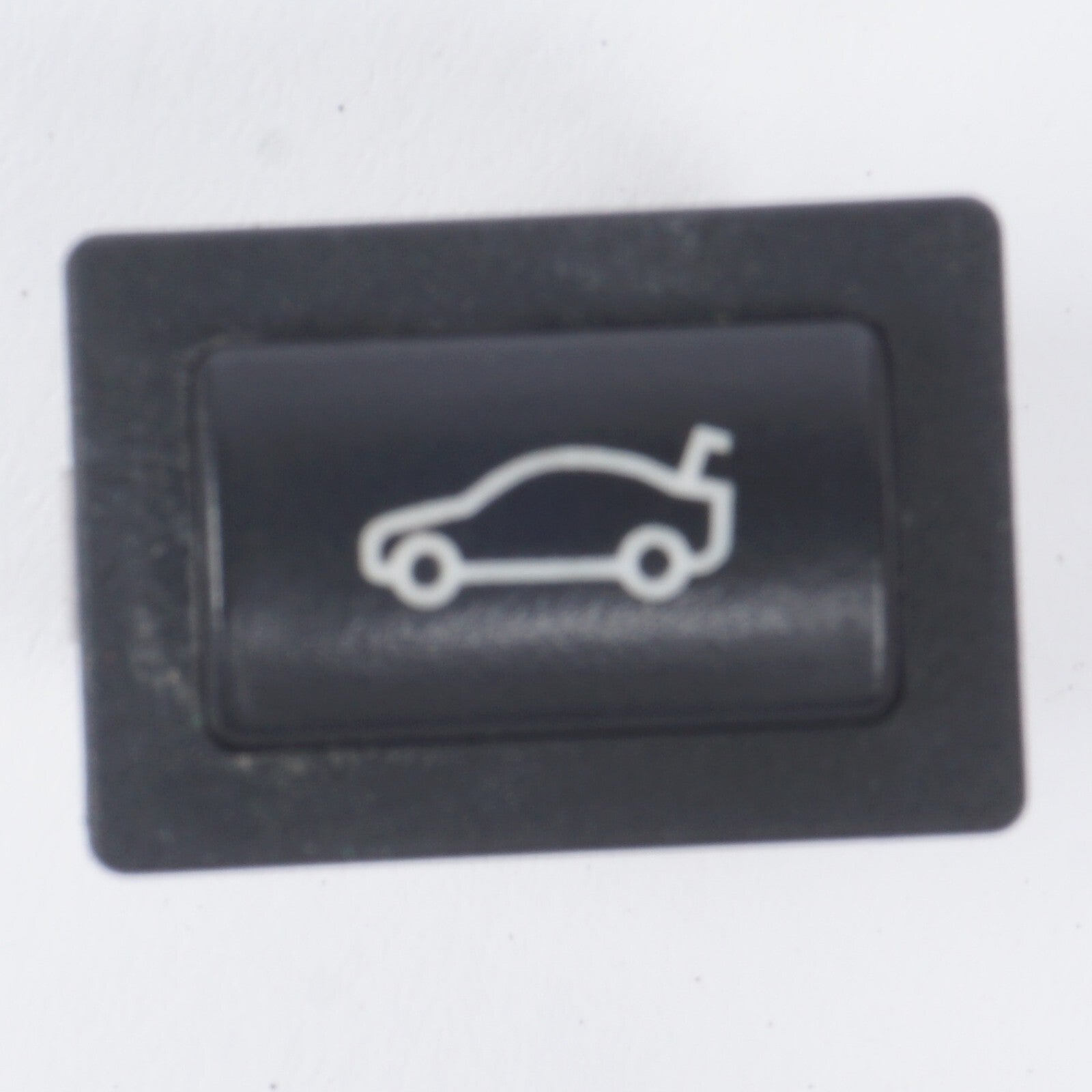 04-10 BMW E64 650i 645Ci Trunk Lid Unlock Open Button 6921846 OEM