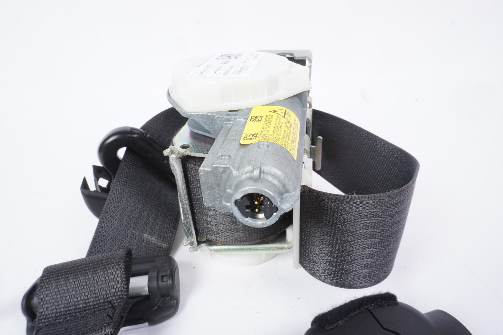 2014 - 2017 Fiat 500L Front Right Passenger Seat Belt Retractor  OEM