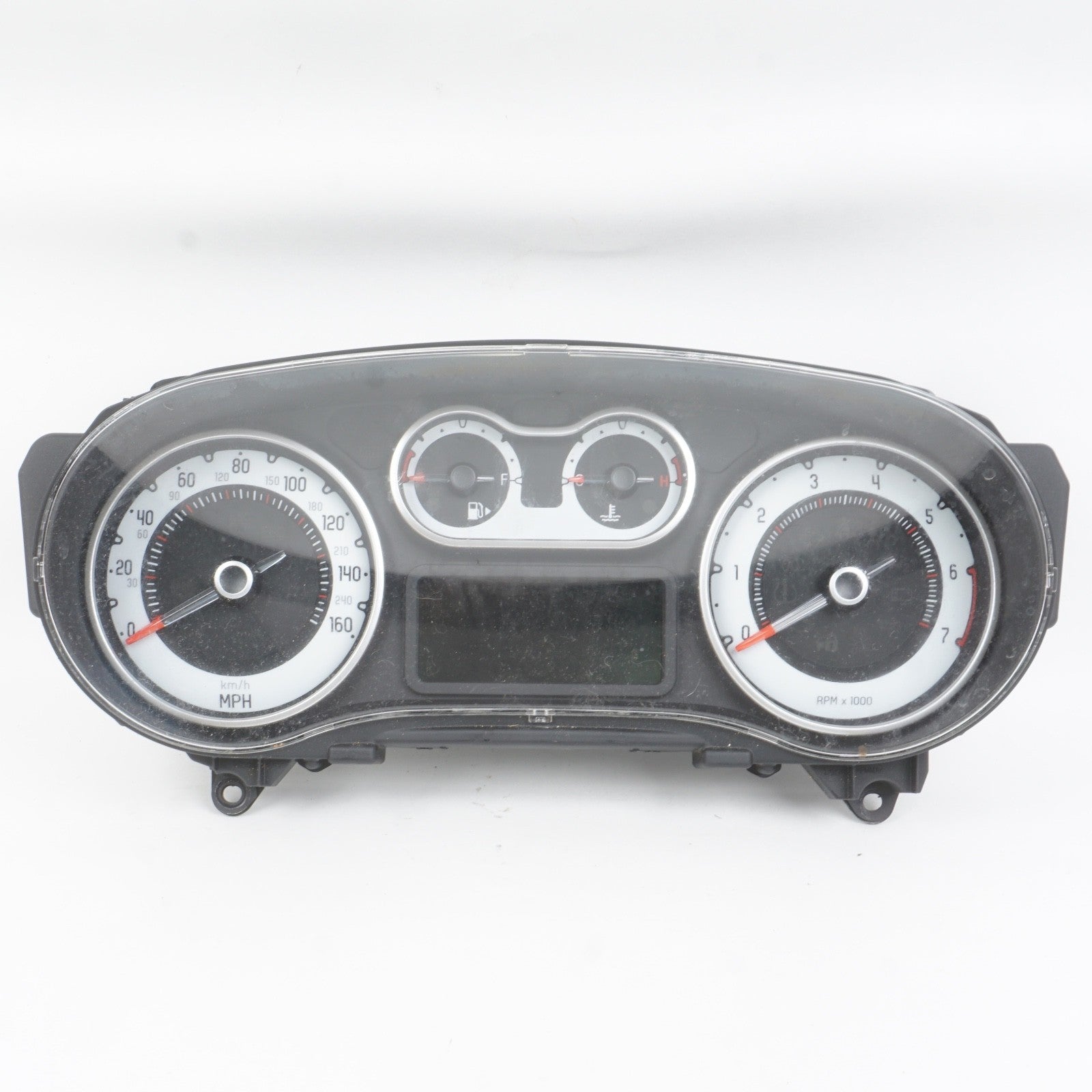 2014 - 2017 Fiat 500L Instrument Cluster Speedometer 51968251 OEM