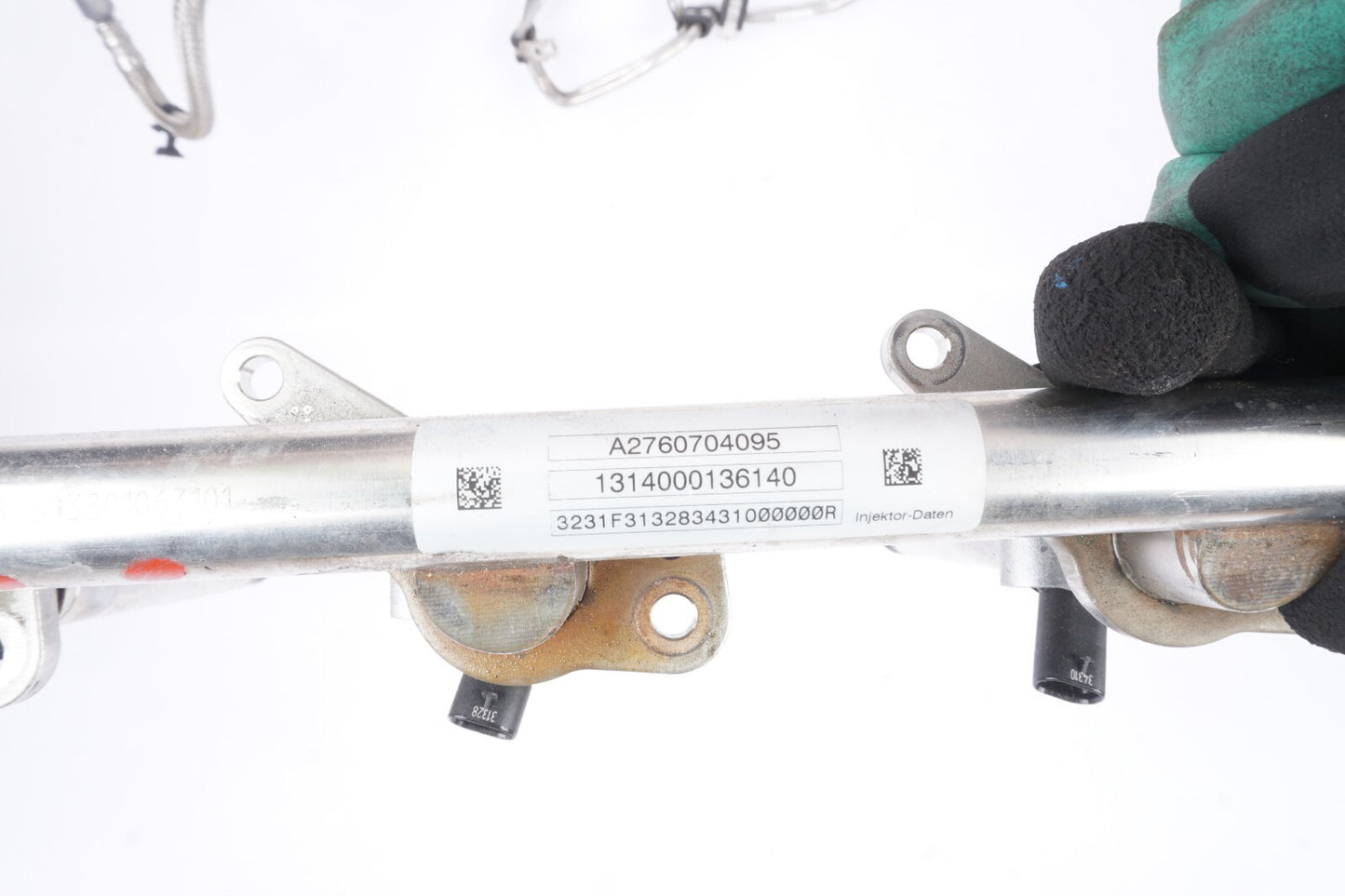 12 - 16 Mercedes W207 E350 Fuel Injection Rail Line w/ Injectors OEM