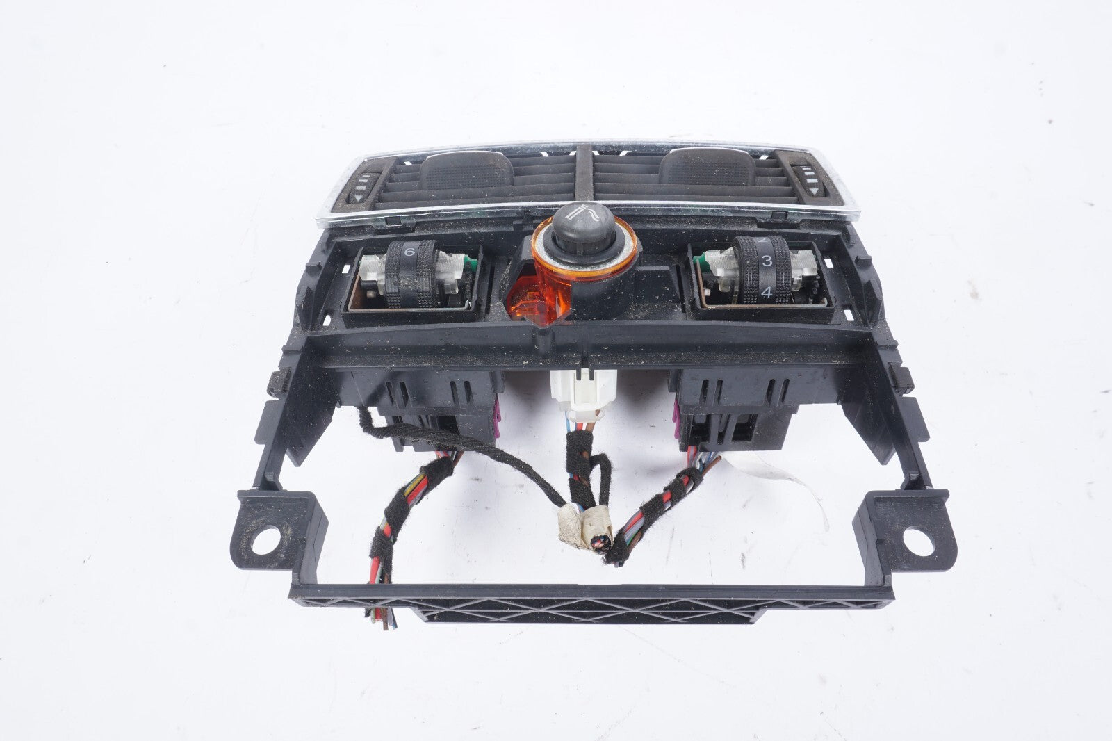 2004  - 2010 Audi A8 A8L Rear Center Console Air Vent OEM