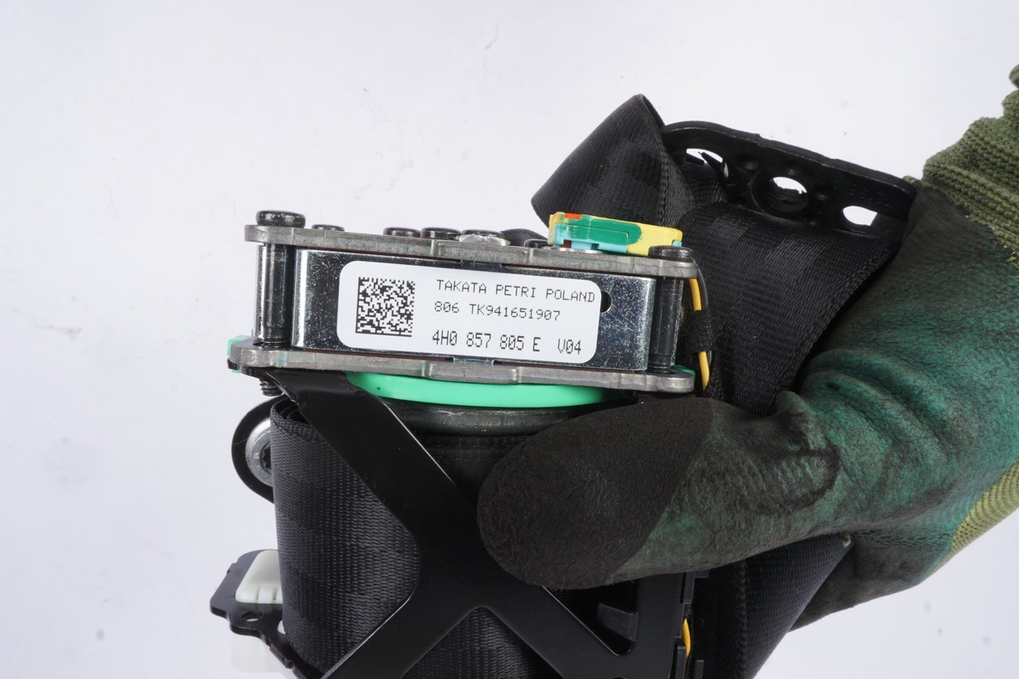 2011 - 2018 AUDI A8 QUATTRO REAR RIGHT SIDE SEAT BELT OEM