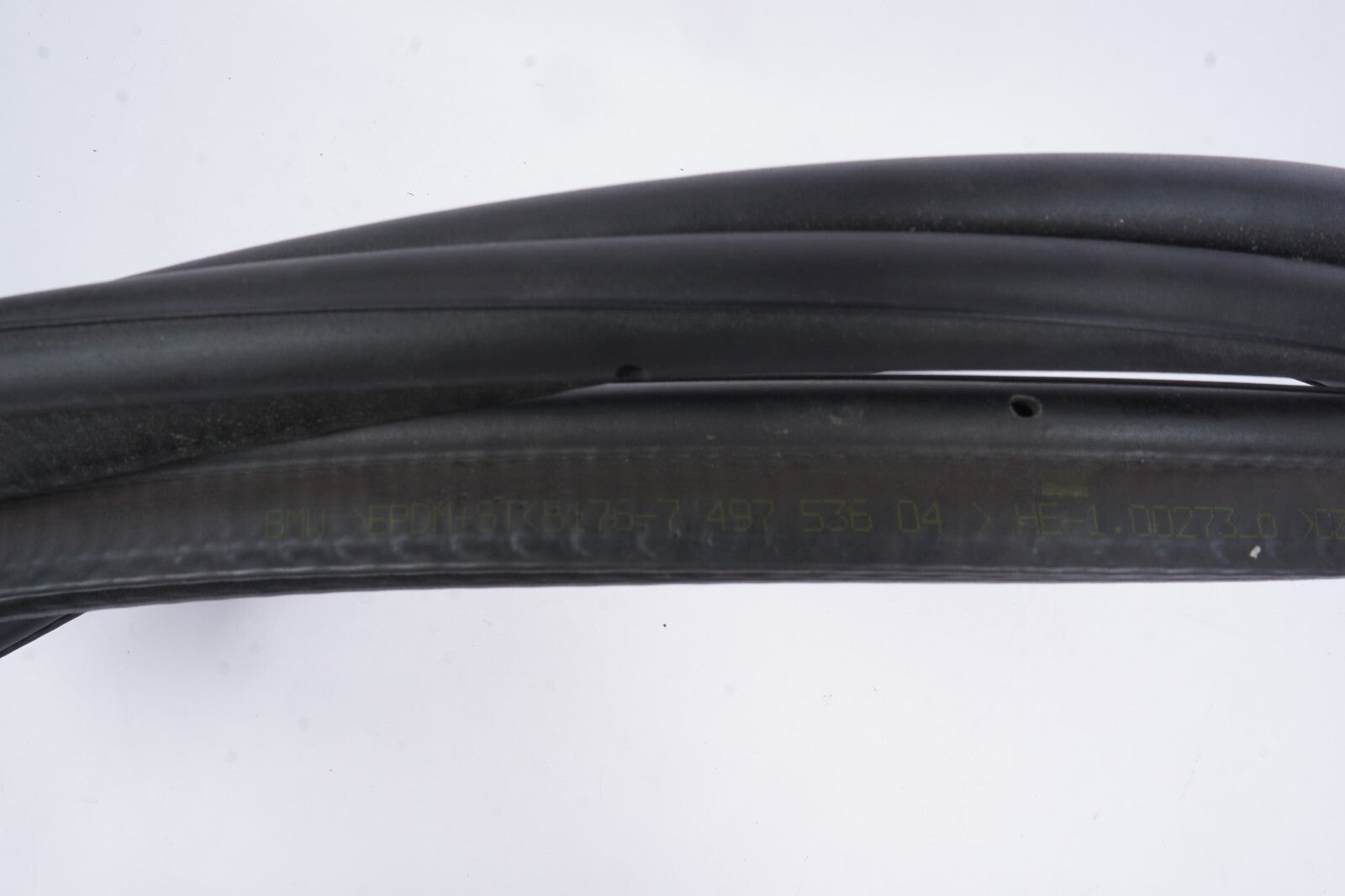 21 - 24 BMW 430I Convertible Trunk Weatherstrip Seal 7497536 OEM