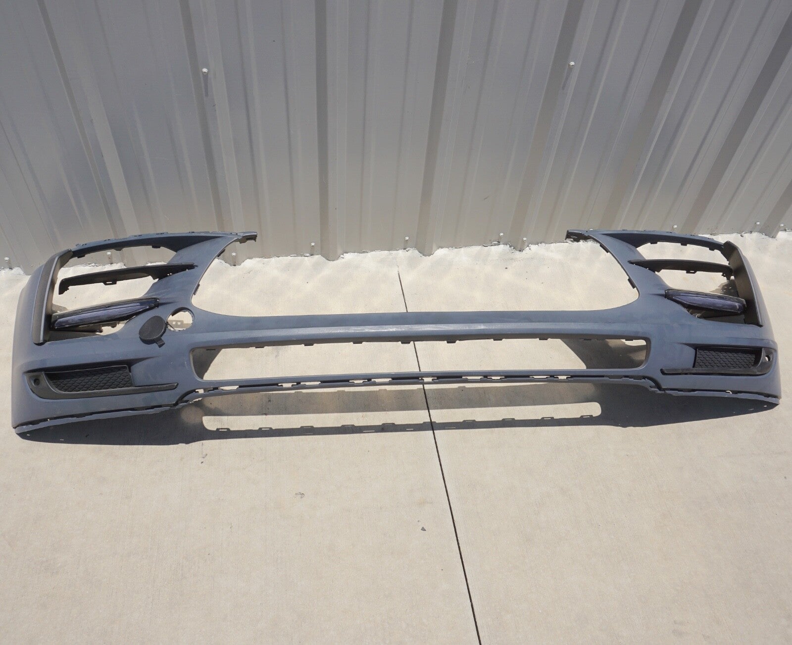 Fits 2019-2022 Porsche Macan New Front Bumper Cover W/Running Lights