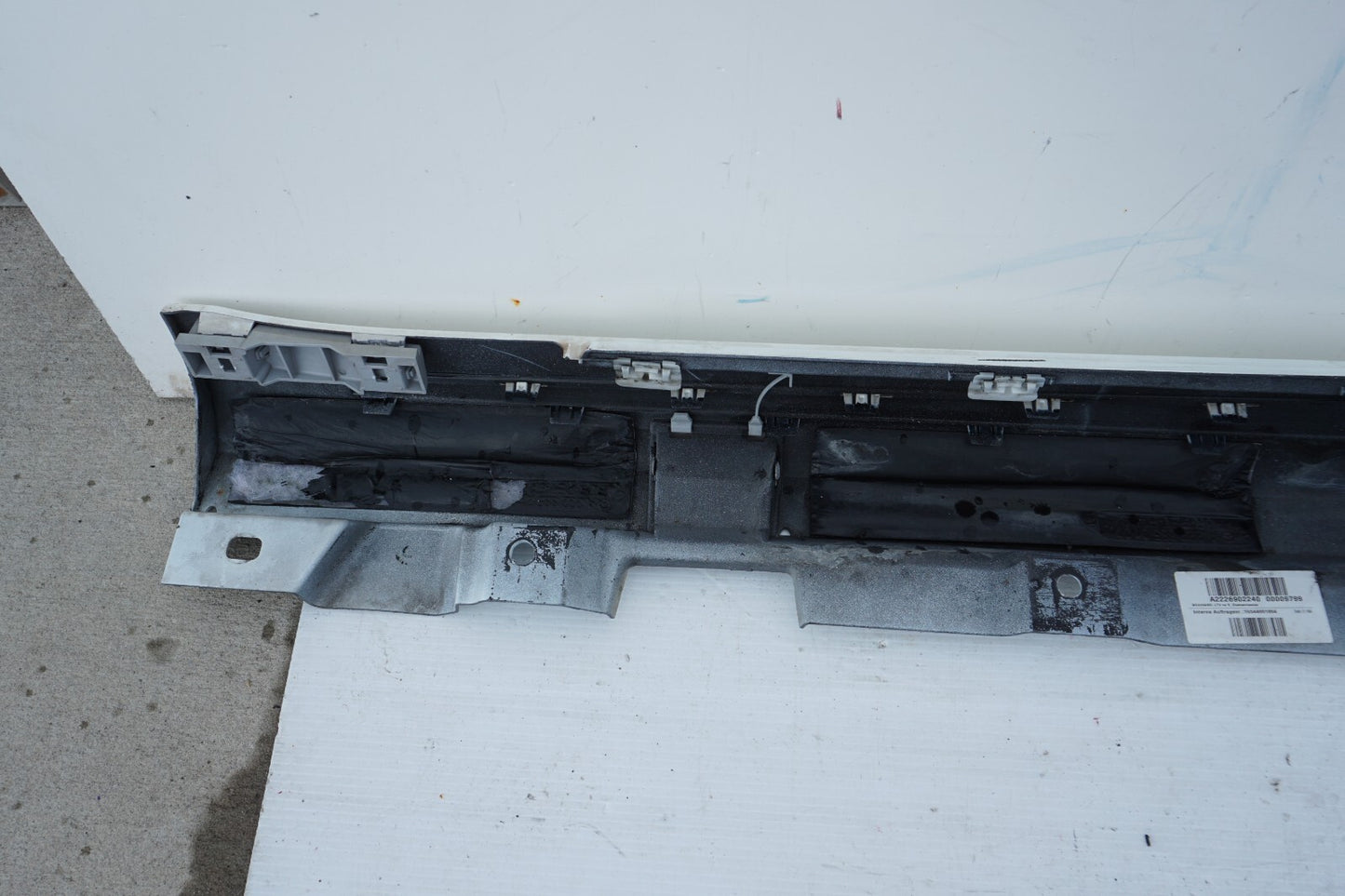 14 - 17 Mercedes S550 W222 Right Passenger Side Rocker Panel Skirt Molding OEM