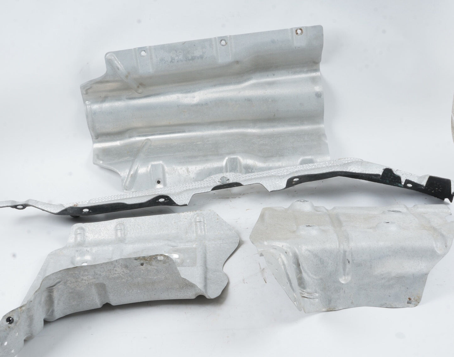 2010 + 2020 Bentley Mulsanne Muffler Silencer Heat Shield Cover Set