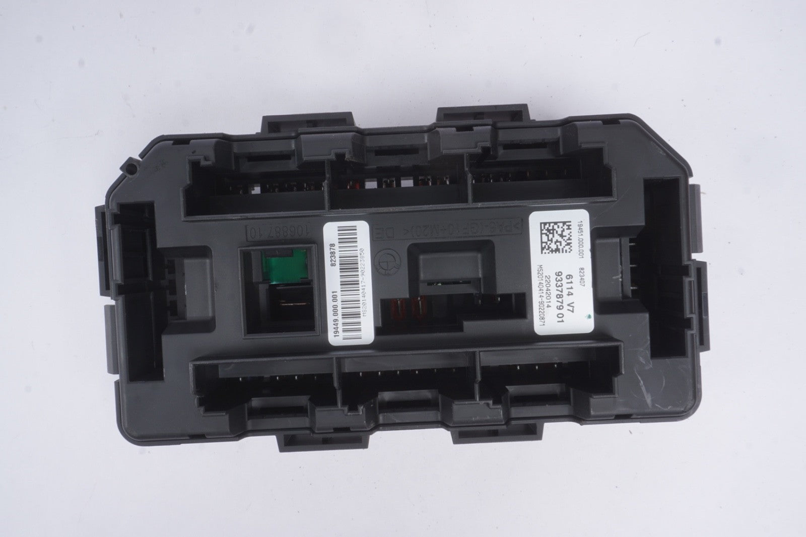 2014 - 2016 BMW 428i F32 FRONT POWER DISTRIBUTION FUSE BOX 9337879   OEM