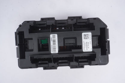 2014 - 2016 BMW 428i F32 FRONT POWER DISTRIBUTION FUSE BOX 9337879   OEM