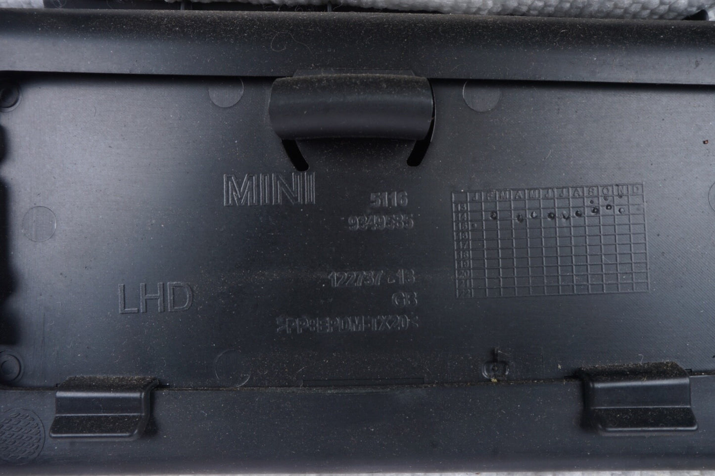 16-24 MINI COOPER CLUBMAN F54 DASHBOARD GLOVE BOX COMPERTMENT STORAGE BLACK OEM