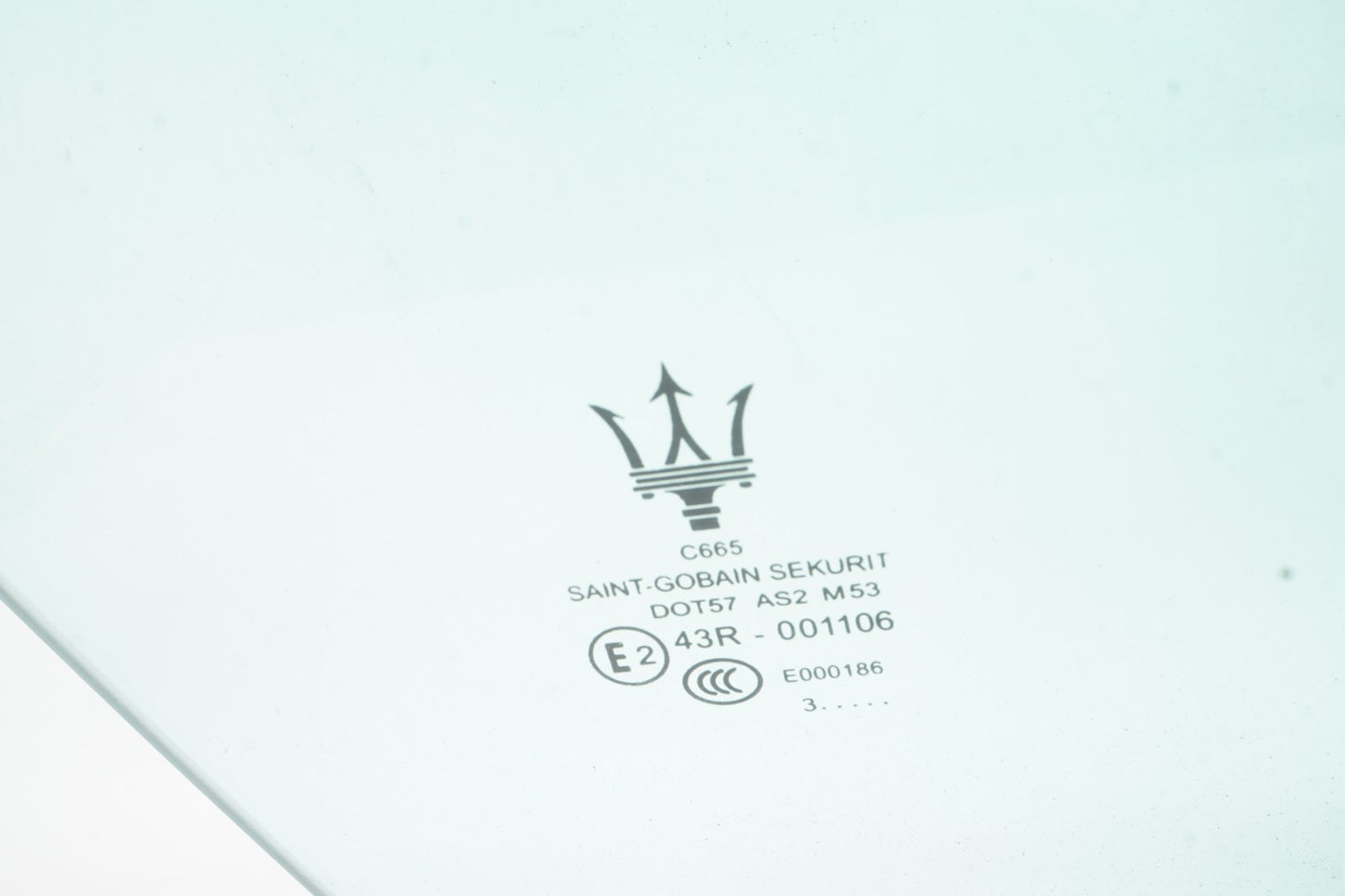 2014 - 2021 Maserati Ghibli Front Right Passenger Door Window Glass OEM