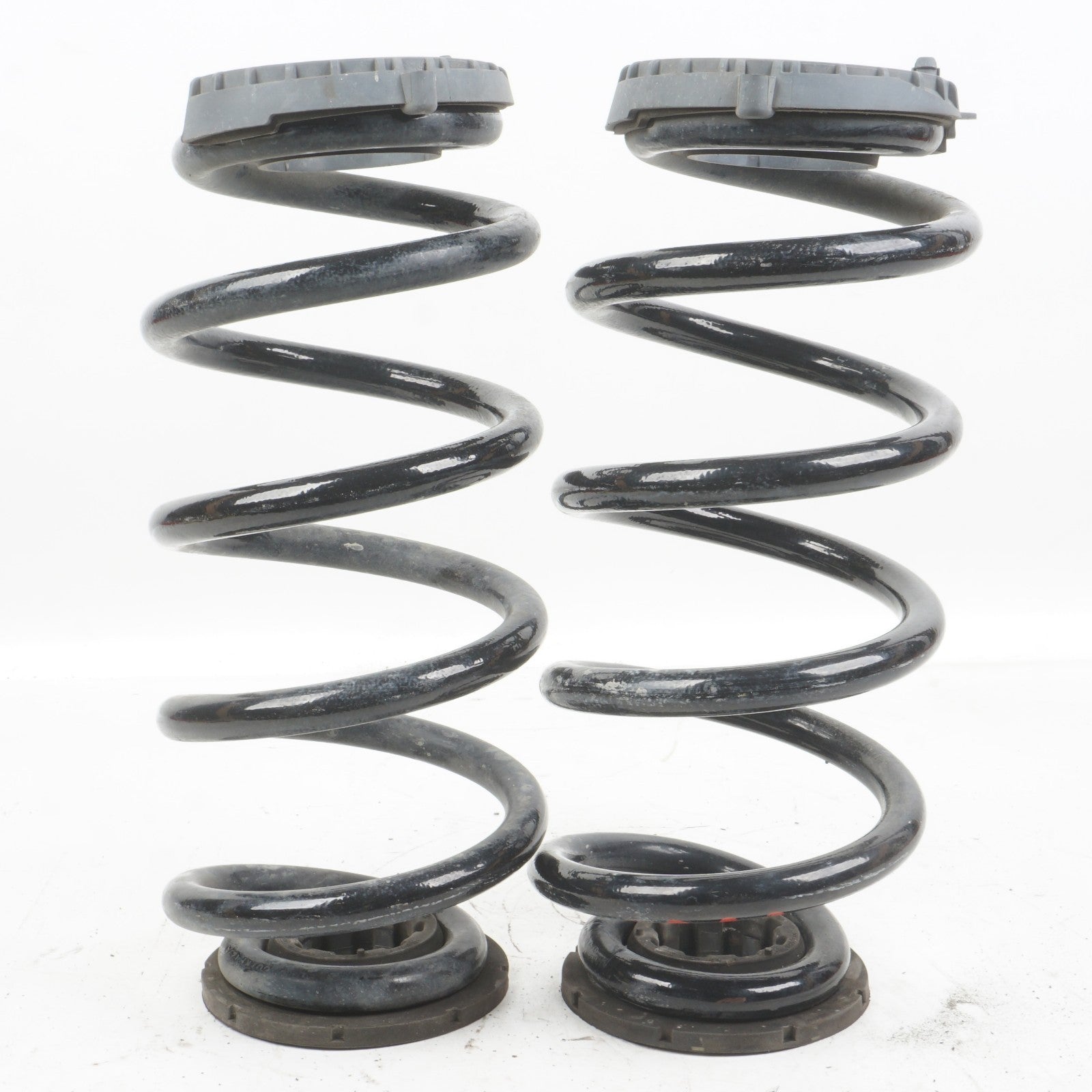 2022 - 2023 MERCEDES EQB300 X243 REAR SUSPENSION COIL SPRING SET OEM