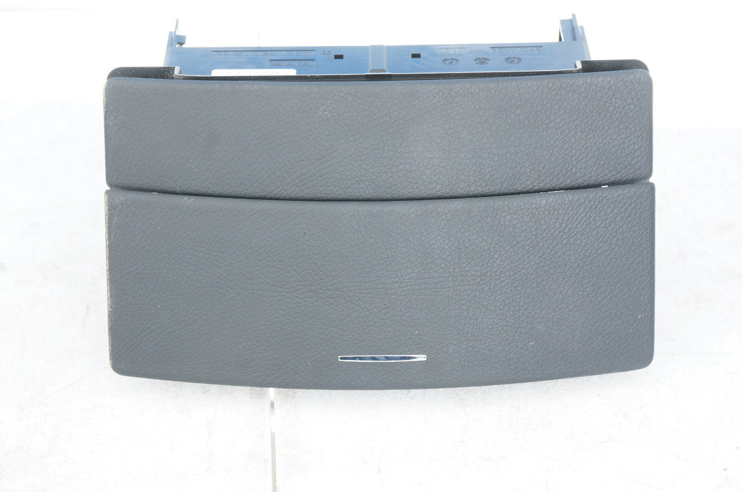 10-13 MERCEDES W221 S550 S350 DASHBOARD CONSOLE CD CHANGER PLAYER COVER OEM