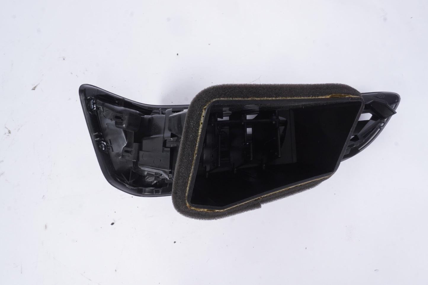 12-18 Ford Focus Dash Right Passenger Side A/C Air Vent Grille F1EBA018B08A OEM