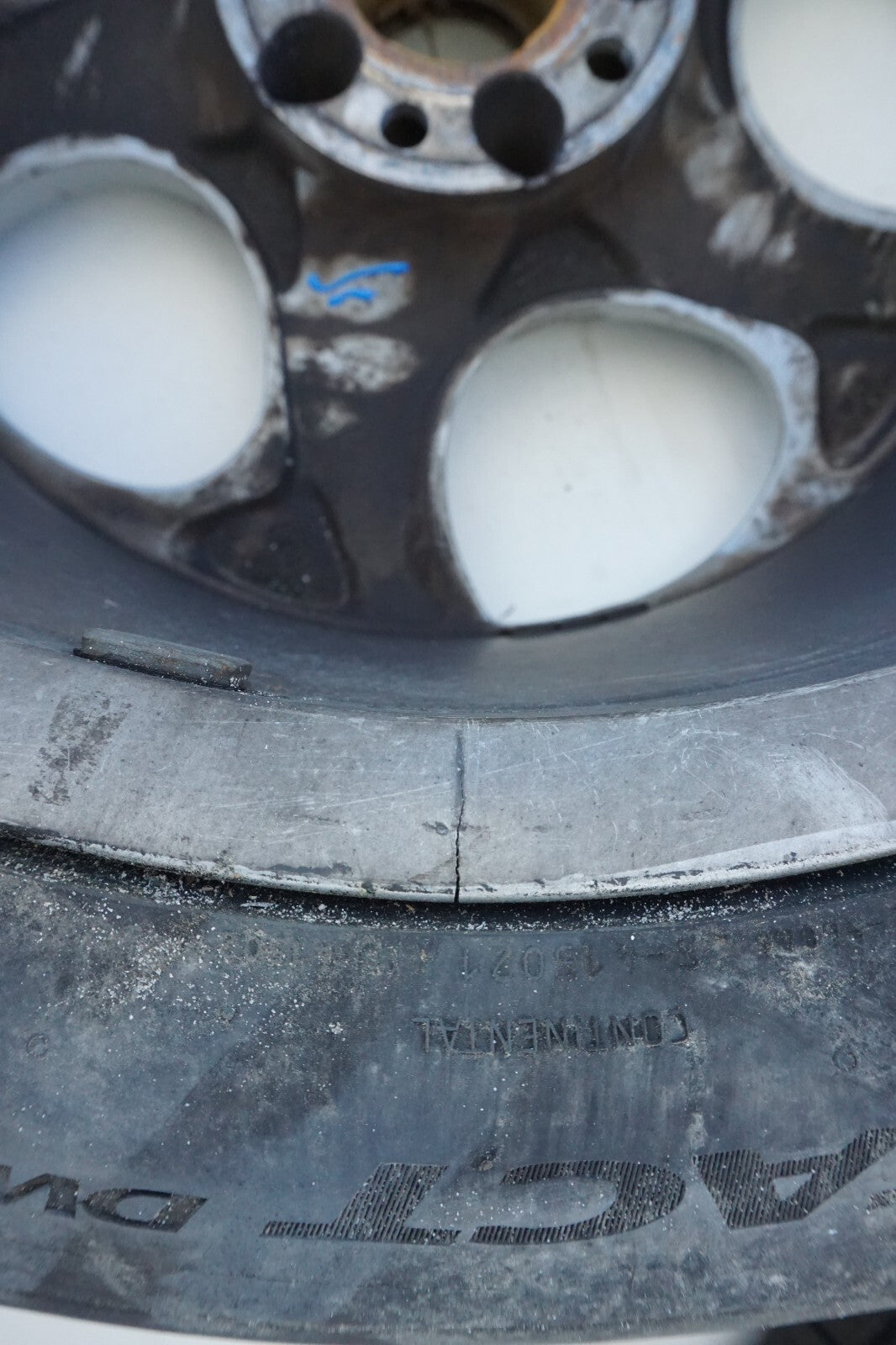 03 - 12 Mercedes R230 SL500 ALLOY WHEEL RIM 8.5Jx18 *TWO WHEEL ARE CRACKED* OEM