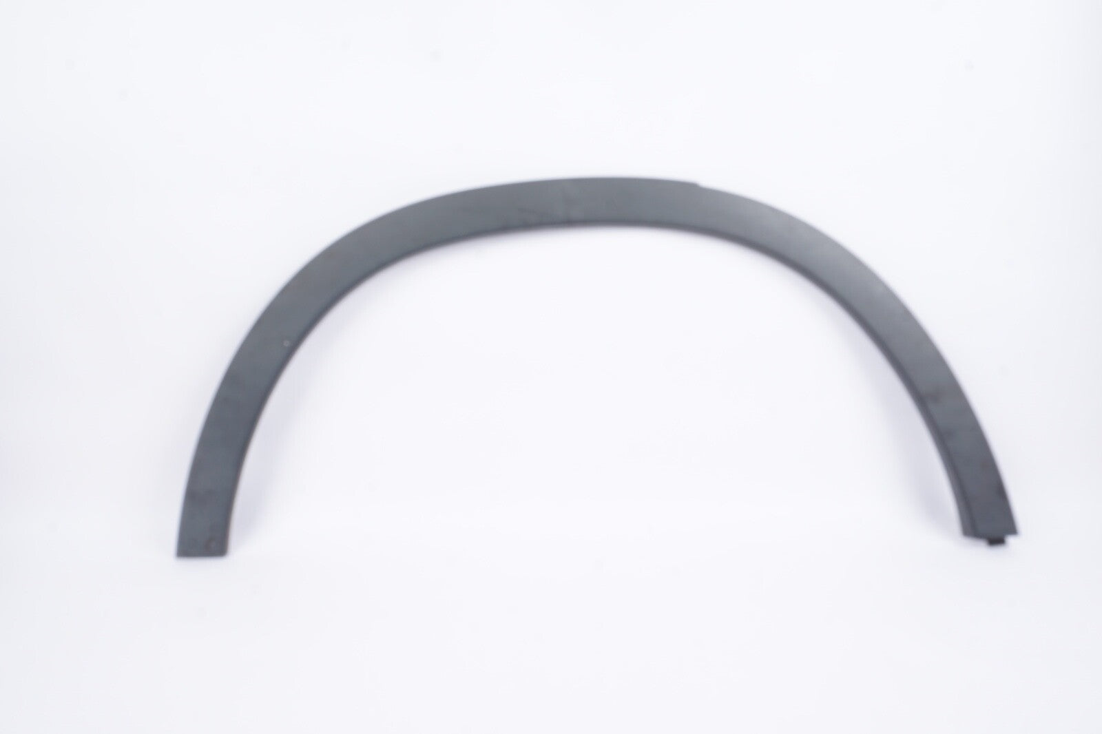 OEM 2015-2020 MERCEDES GLA250  REAR RIGHT WHEEL ARCH TRIM A1568851200