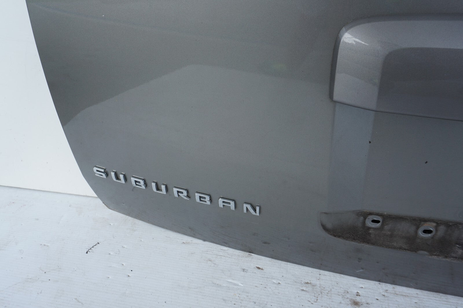 2007 - 2013 Chevy Suburban TAILGATE LIFTGATE HATCH OEM
