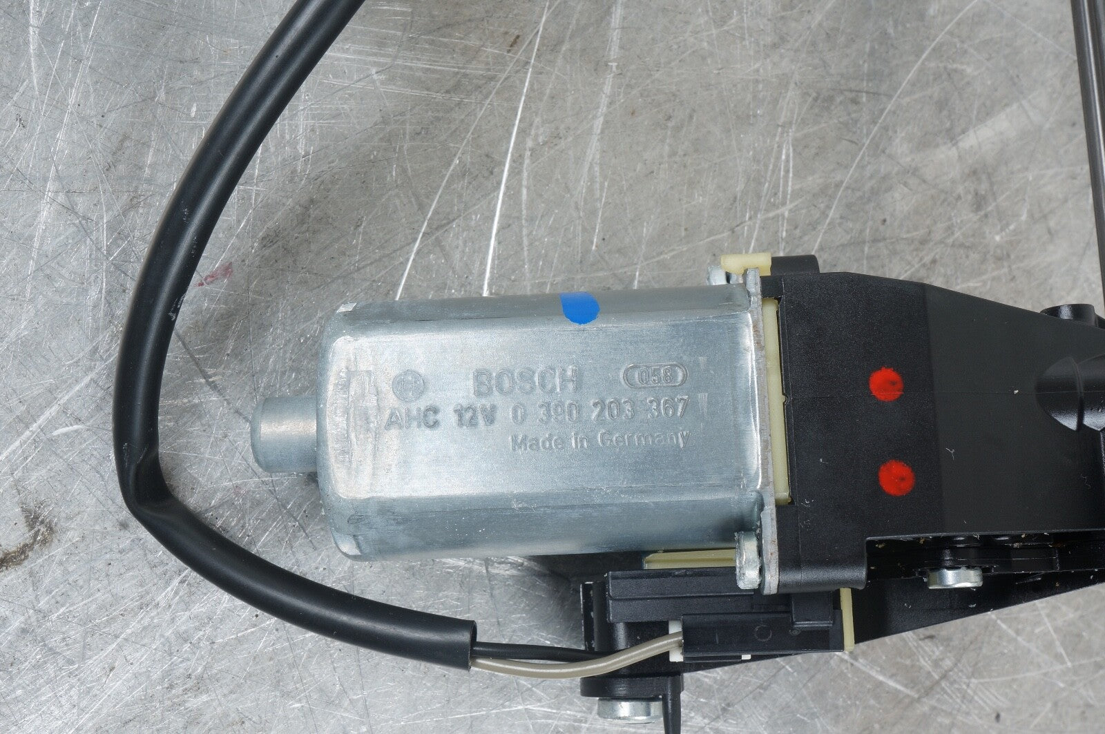 MERCEDES 0390203367 W204 FRONT RIGHT SEAT MOTOR DRIVE OEM C CLASS C250 C300