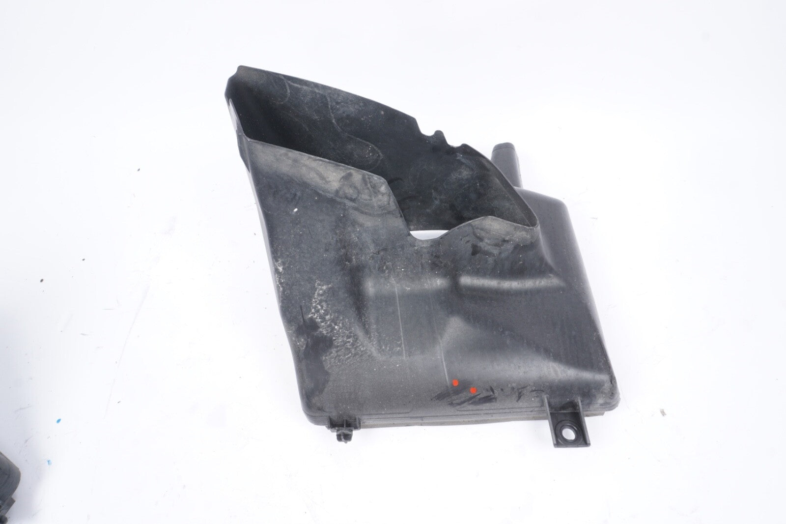 2012-2015 BMW 650I 640I - Right Radiator AIR DUCT 7211518