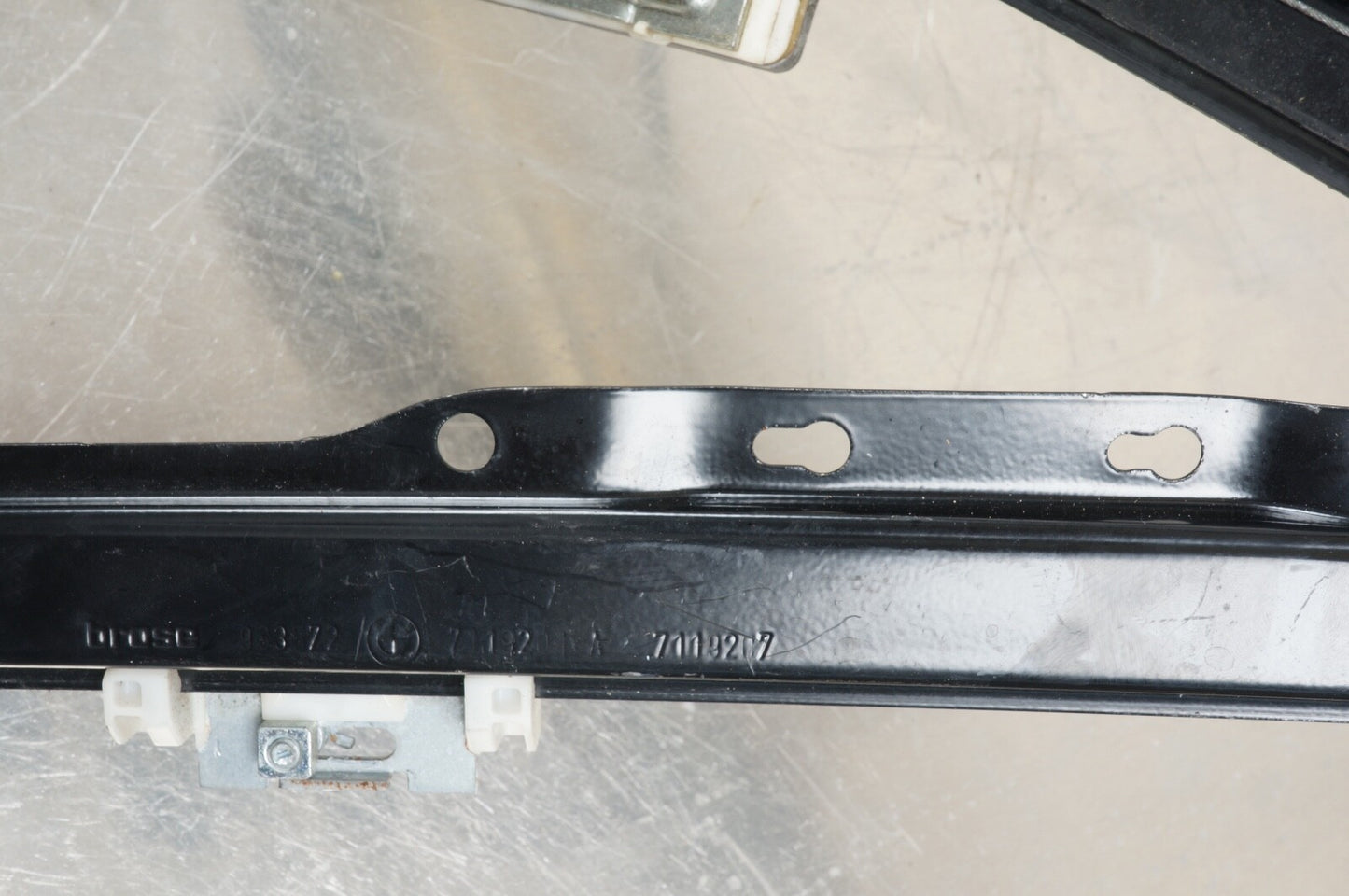 2007 - 2013 BMW 328 335 LEFT DOOR WINDOW REGULATOR  7119207 !CONVERTIBLE!