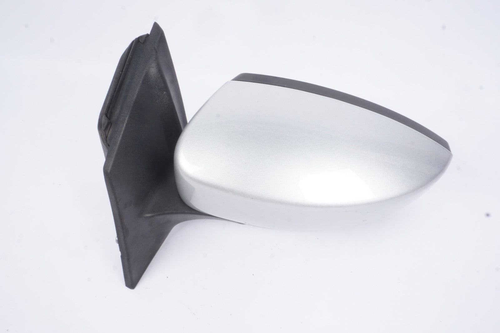 2015 - 2018 Ford Focus Driver Left Side View Power Door Mirror Silver