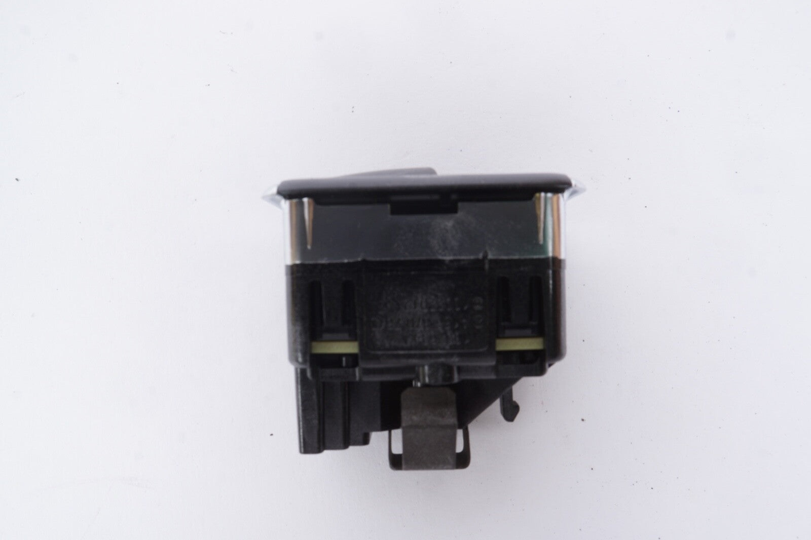 LIFTGATE TAIL GATE TRUNK LID OPEN SWITCH MERCEDES X156 GLA250 CLA250 CLA180 OEM