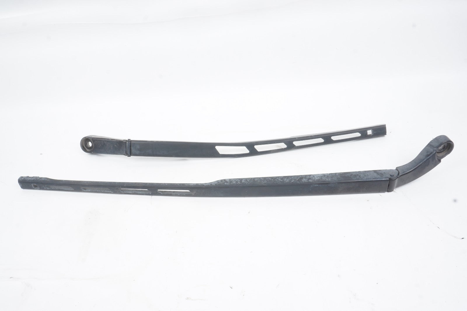 2011-2017 Audi A8L A8 D4 Front Windshield Wiper Arms Left & Right  OEM