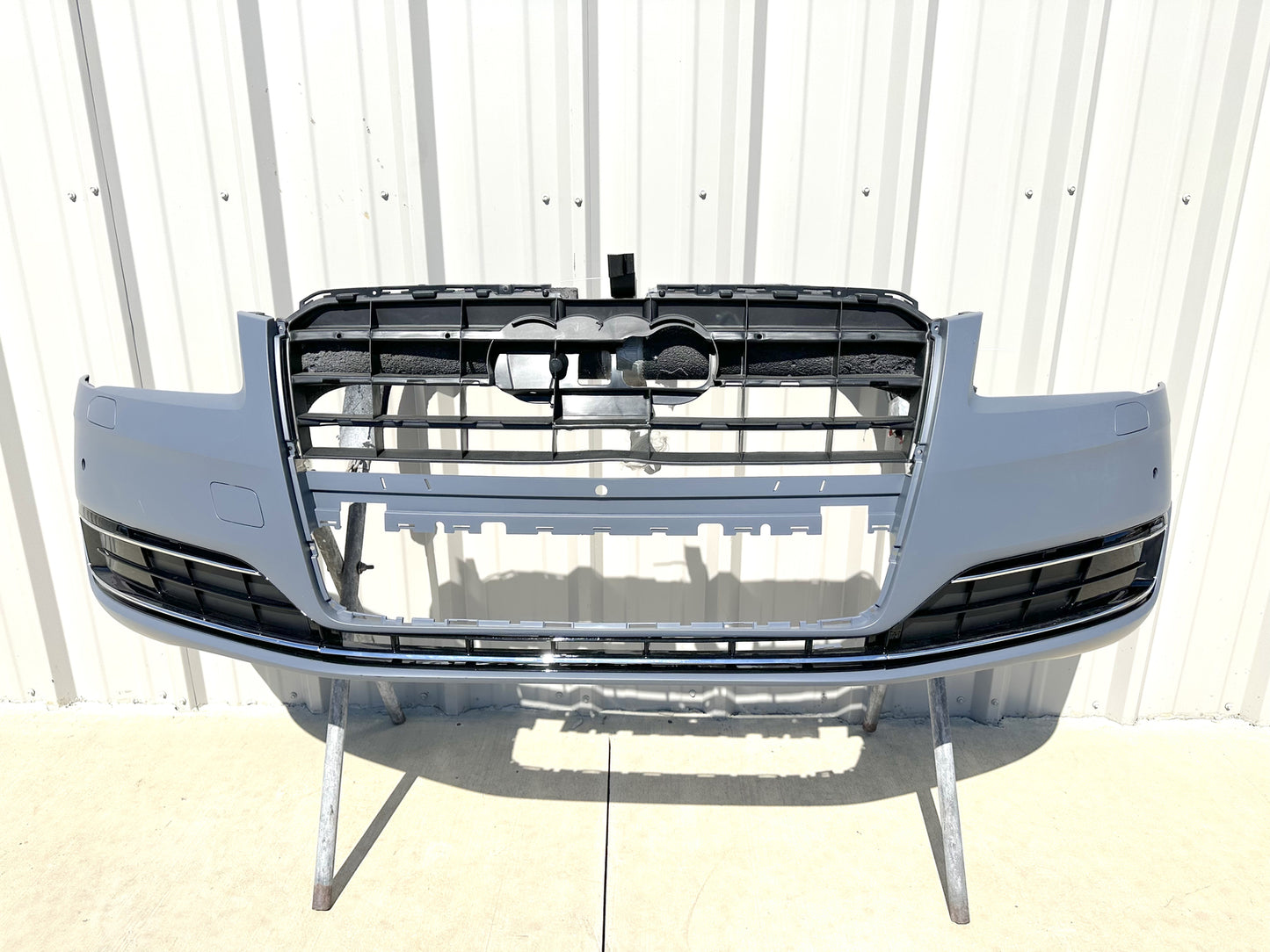 For 2018 Audi A8 Front Bumper Cover With Side Grilles