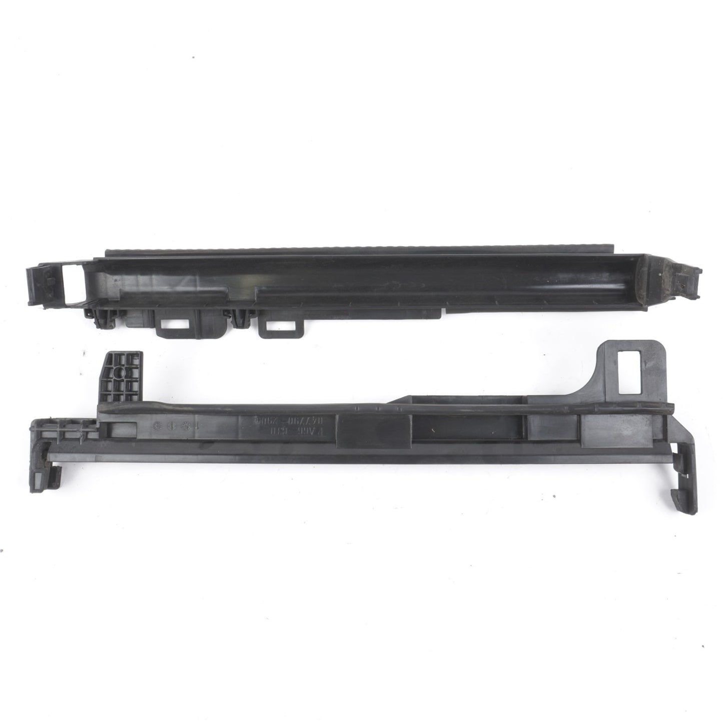 2011-2013 Mercedes W207 E350 Condenser Sides Housing Bracket Left & Right  OEM
