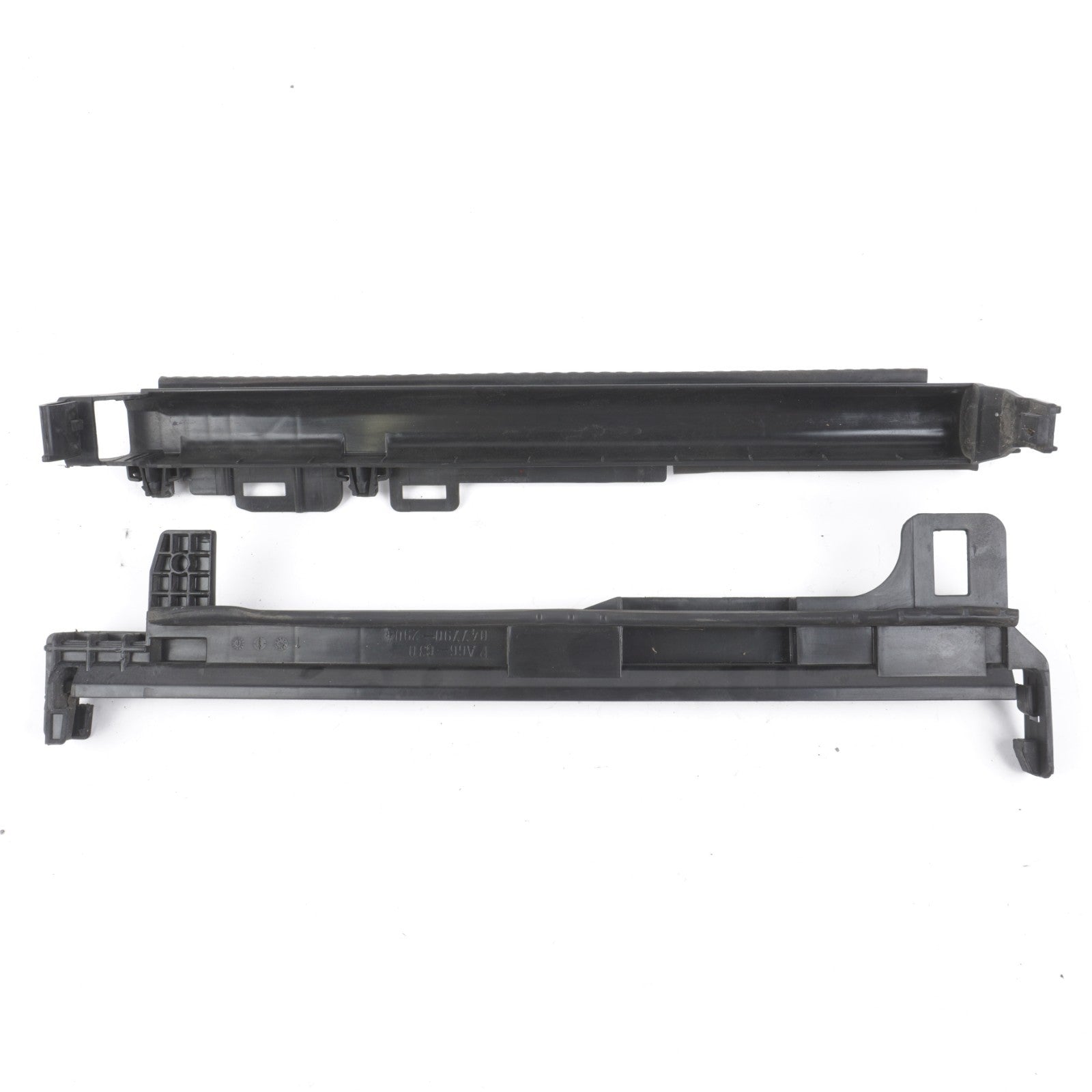 2011-2013 Mercedes W207 E350 Condenser Sides Housing Bracket Left & Right  OEM